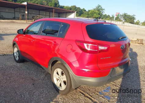 2013 Kia Sportage Lx z USA, uszkodzony, nr VIN KNDPB3A2XD7374056